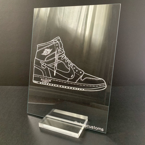 CUSTOM SNEAKER PLAQUE - Picture 5 of 5